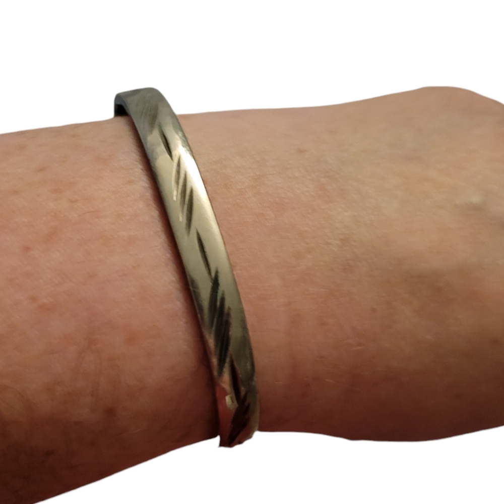 Vintage Etched Silverplate Bracelet Hinged Security Chain